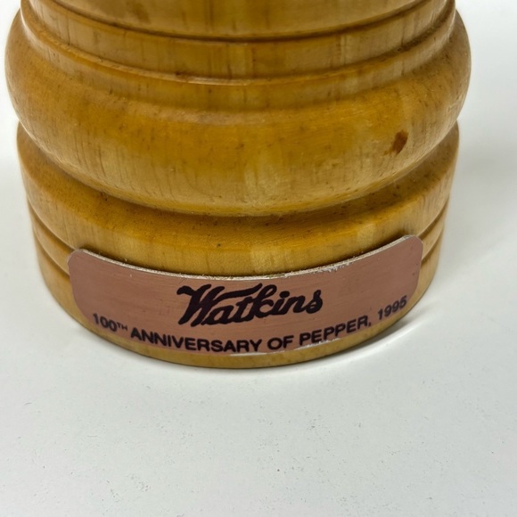 Vintage 1995 Watkins 100th anniversary of pepper grinder / mill - Picture 2 of 7